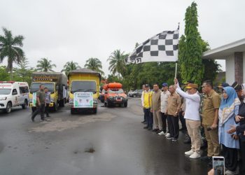 Gubernur Agustiar Sabran Lepas Bantuan Darurat Bencana Banjir di Wilayah Barito
