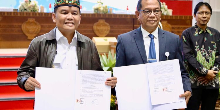 Gubernur Kalteng dan Rektor UPR Tandatangani PKS Hibah Dana Pemprov Kalteng
