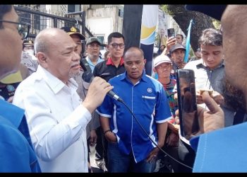 Kecewa Terhadap UU No.11 Tahun 2020, Akhirnya Sejumlah Aliansi Buruh di Sumut Gelar Aksi di Depan Gedung DPRD Medan