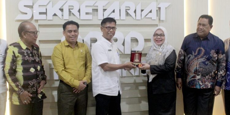 DPRD Tabalong Tukar Pengalaman Tata Kelola Keuangan di Setwan Barito Utara