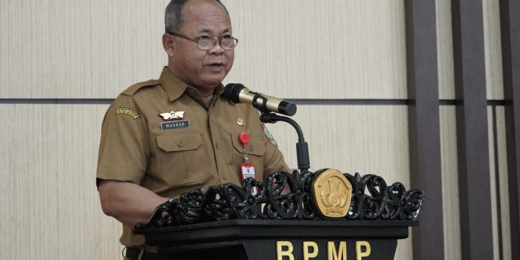 Plh Asisten Pemkesra Maskur Buka Rakor Pelaksanaan Tahapan Revitalisasi Bahasa Daerah