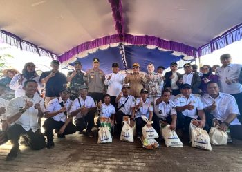 Gubernur Agustiar Sabran Berdialog dan Serap Aspirasi Masyarakat Desa Lupak Kabupaten Kapuas