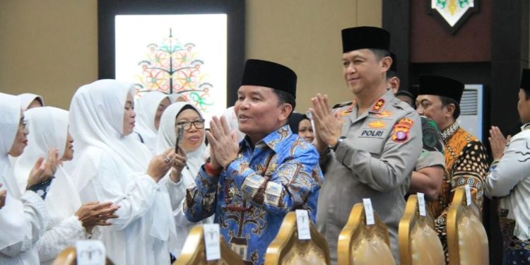 Gubernur Agustiar Sabran Silaturahmi Dengan Jamaah Calon Haji Kalteng