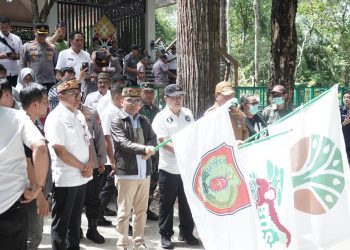 Gubernur Kalteng Pimpin Pelepasliaran Orangutan dan Penanaman Pohon