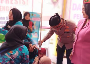 Ratusan Warga Serbu Bakti Kesehatan Gebyar Posyandu Presisi Polda Kalteng