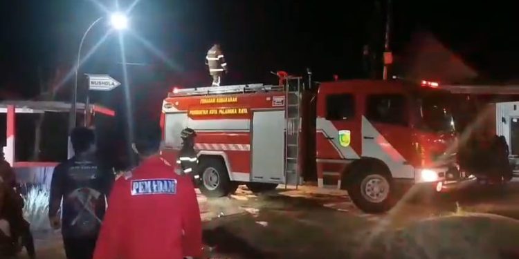 Saat Ditinggal Penghuninya, Kamar Barak di Palangka Raya Terbakar