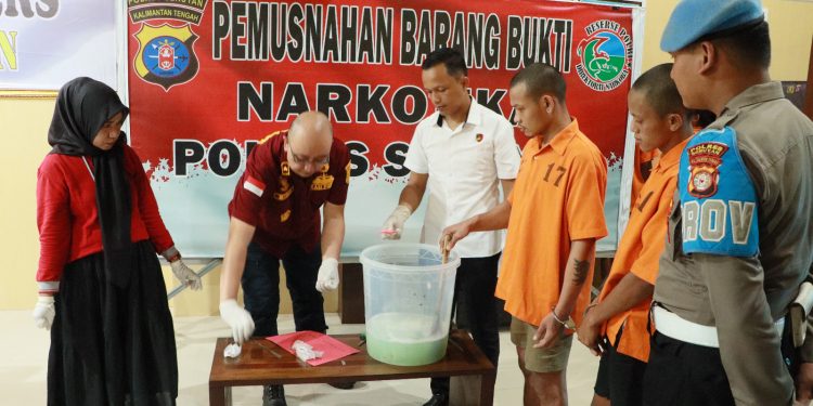Polres Seruyan Musnahkan 49,78 Gram Sabu Hasil Dua Kasus Narkotika