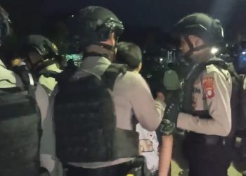 Remaja 14 Tahun Nyaris Diamuk Massa Usai Tertangkap Curi Dua Holder Handphone