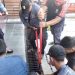 Tim Rescue Damkar Evakuasi Warga yang Kakinya Terjepit Besi Penutup Saluran Air