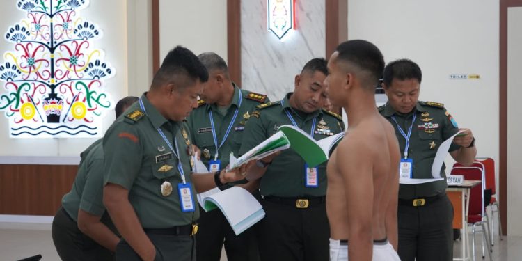 Sidang Parade Calon Bintara PK TNI AD Reguler Tahun 2025 Digelar di Korem 102/Pjg