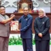 DPRD Kalteng Terima Naskah Raperda Dari Wagub Edy Pratowo