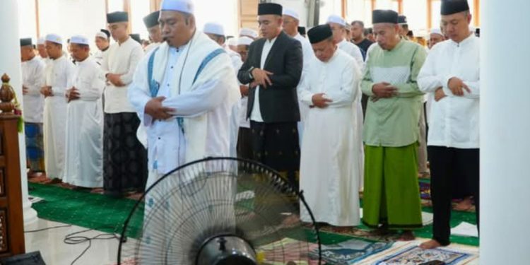 Bupati Tanah Laut Sholat Idul Adha Masjid Al-Muhajirin Desa Panggung
