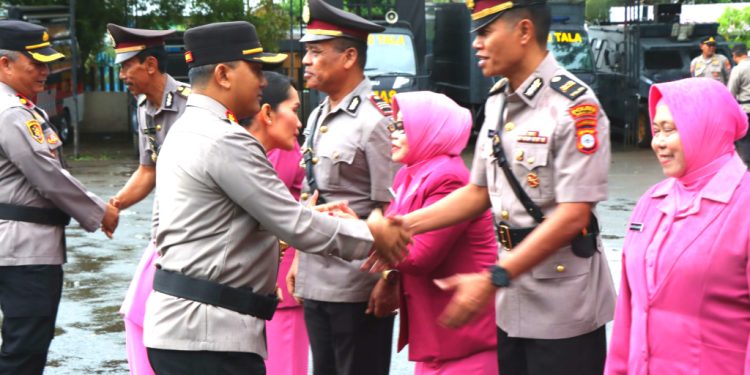Kapolres Pimpin Sertijab Sejumlah Pejabat di Lingkungan Polres Tanah Laut