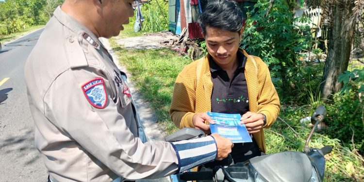 Satlantas Polresta Palangka Raya Edukasi Warga Soal Tertib Lalu Lintas dan Etika Berkendara