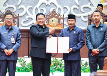 RPJMD Kalteng Disetujui, Wagub Edy Pratowo Serukan Komitmen Bersama Bangun Daerah