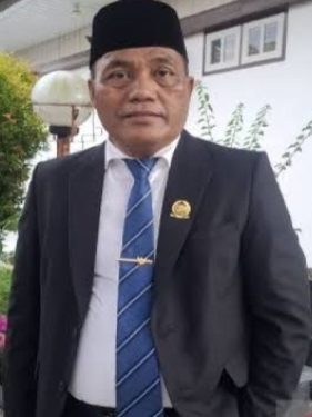 Legislator Kapuas bantu buat jembatan sementara warga Panamas