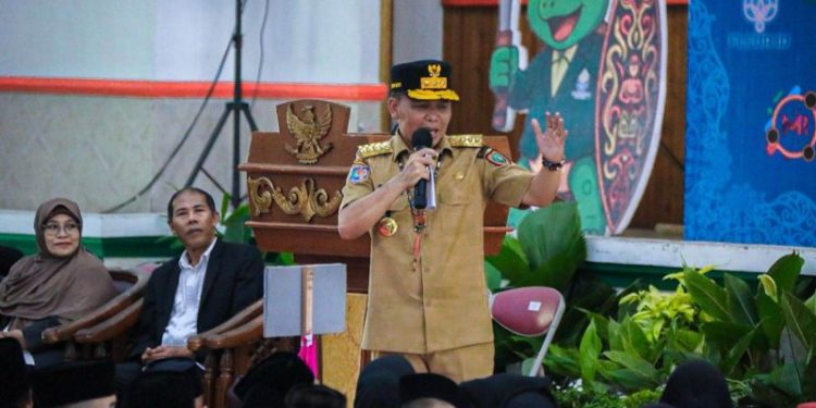Gubernur Agustiar Sabran Motivasi Mahasiswa Baru UIN Palangka Raya
