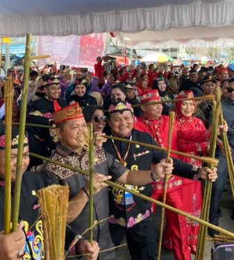 Makna Mendalam di Balik Ritual Adat Laluhan Kapuas