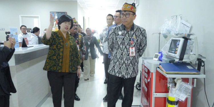 Kunjungi RS Siloam, Plt. Sekda Kalteng Tekankan Standar Pelayanan Berkualitas
