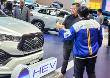Dominasi Mobil Hybrid Warnai Pembiayaan Astra Financial di GIIAS Surabaya
