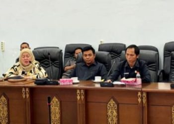 Dewan Barut Gelar Rapat Paripurna Penyampaian Hasil Fasilitasi Tiga Raperda