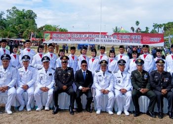 Anggota DPRD Barut Ikuti Upacara HUT ke-80 RI di Desa Sikui