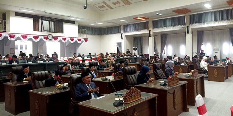 DPRD Rapat Paripurna Dengarkan Pidato Kenegaraan Presiden RI dalam Rangka HUT ke-80 Kemerdekaan