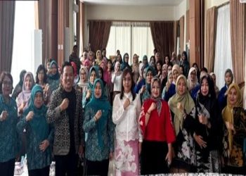 Ketua TP PKK Barito Utara Buka Pelatihan Public Speaking untuk Tingkatkan Kualitas Kader