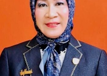 Ketua Komisi I DPRD Barut Apresiasi Terlaksananya Wisuda Lansia Perdana serta Berbangga Akam Kalteng