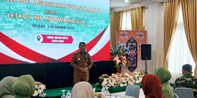 Shalahuddin Ceritakan Perjalanan Panjang Menuju Kursi Bupati pada Pisah Sambut Dandim 1013 Muara Teweh