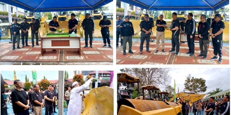 PT Trakindo Utama Serahkan 12 Unit Alat Berat Dukung 100 Hari Kerja Bupati Barito Utara