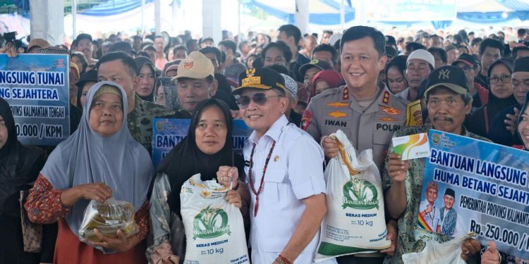 Bantuan Pangan Presiden, Pasar Murah dan KHBS Disalurkan di Kotawaringin Barat