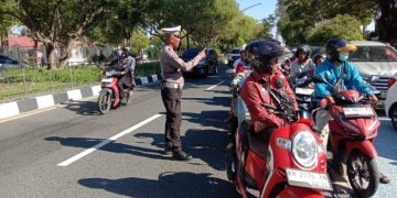 BBM Naik, Antrean Panjang Terjadi di Sejumlah SPBU Palangka Raya