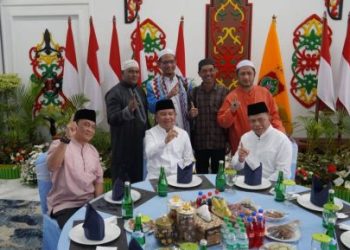 Gubernur Kalteng Gelar Open House Iduladha, Warga Padati Istana Isen Mulang