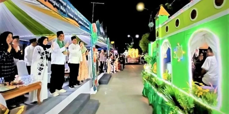 Bupati Barito Utara Tinjau Persiapan Pawai Takbir, Ajak Warga Jaga Ketertiban dan Kebersihan