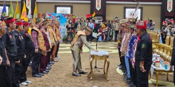 Agustiar Sabran Lantik Pengurus DAD dan BATAMAD se-Kalteng