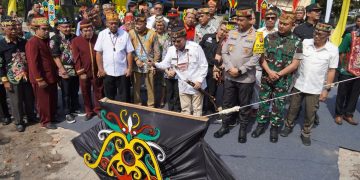 Gubernur Kalteng Tandai Pembangunan Huma Betang Terbesar di Dunia, Perkuat Identitas Dayak