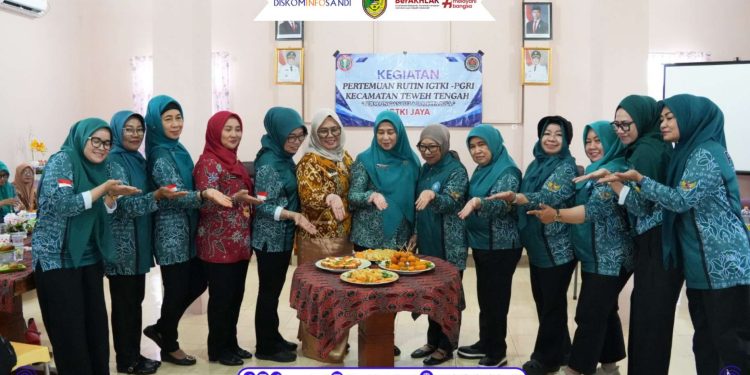 TP-PKK Barito Utara Demo Pengolahan Makanan Bergizi