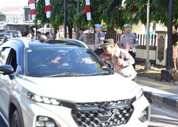Kapolres: Pembagian 500 Bendera Merah Putih ke Pengguna Jalan Bentuk Ajakan Menumbuhkan Semangat Nasionalisme