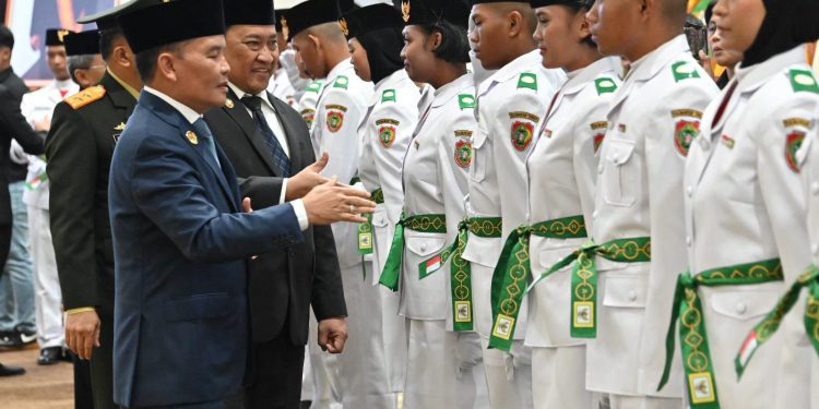 Gubernur Agustiar Sabran Kukuhkan 54 Paskibraka Kalteng 2026
