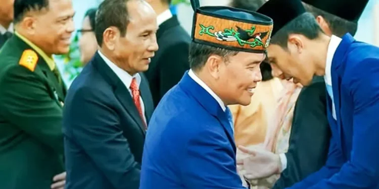 Perkuat Sinergitas, Ketua DPRD Hadiri Pelantikan Pejabat Pimpinan Tinggi Pratama Pemprov Kalteng