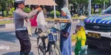 Satlantas Polresta Palangka Raya Rutin Tebar Kepedulian Lewat Program 1 Hari 1 Kebaikan