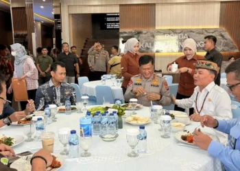 Waket II DPRD Kalteng Ansyari Hadiri Jamuan Makan Siang Bersama Setmilpres dan Gubernur Agustiar Sabran