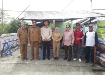 Wakil Ketua II DPRD Kalteng Tinjau Penyaluran Hewan Kurban di Barito Selatan
