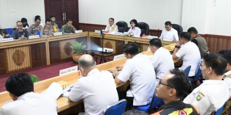 Pemprov Kalteng Evaluasi Penanganan Karhutla, Sekda Minta Satgas Tetap Siaga