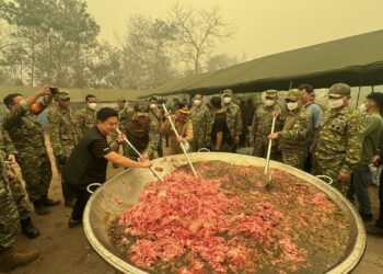 Gubernur Agustiar Sabran dan Pangdam Dampingi Kuliner Merah Putih Bersama Bobon Santoso di Pulang Pisau