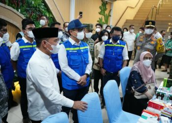 Dampak Karhutla, Menkes Budi Gunadi Sadikin dan Gubernur Kalteng Tinjau Fasilitas Kesehatan