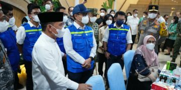 Dampak Karhutla, Menkes Budi Gunadi Sadikin dan Gubernur Kalteng Tinjau Fasilitas Kesehatan